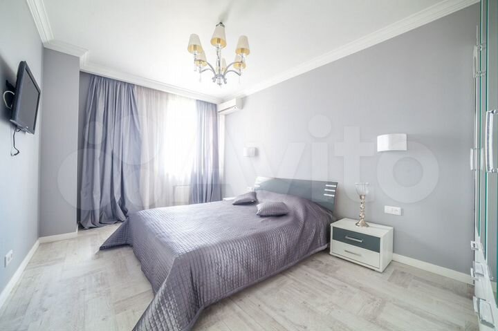 2-к. квартира, 65 м², 10/17 эт.