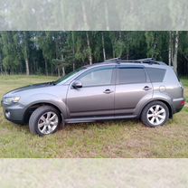 Mitsubishi Outlander 2.4 CVT, 2011, 230 000 км, с пробегом, цена 1 337 000 руб.