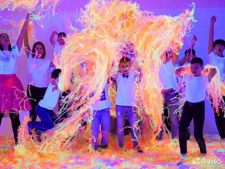 Неоновая вечеринка дискотека