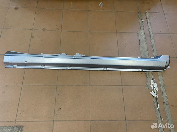 Порог наружный Приора ваз 2110