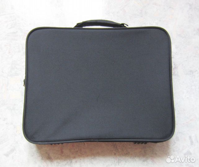 Жёсткий портфель для 15-дюймового ноутбука