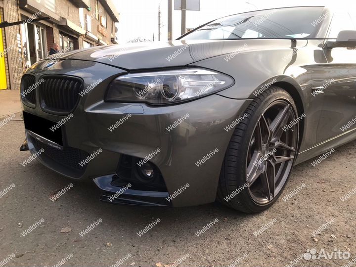 Клыки передние BMW 5 F10 черный глянец