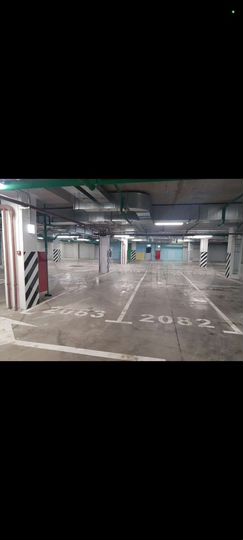 Машиноместо, 14 м²