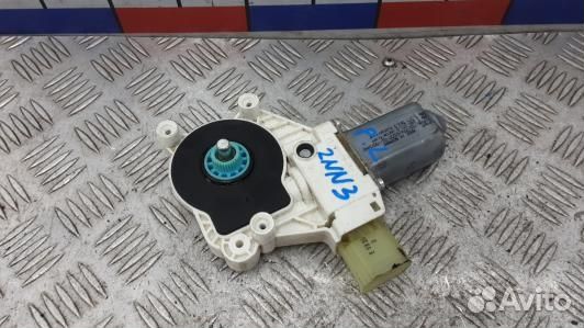 Моторчик стеклоподъемника переднего левого BMW 5 F