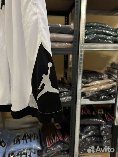 Шорты и зип-худи Stone Island (Бежевый комплект)