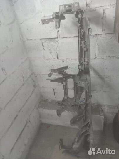 Усилитель торпедо Jeep grand Cherokee wk2