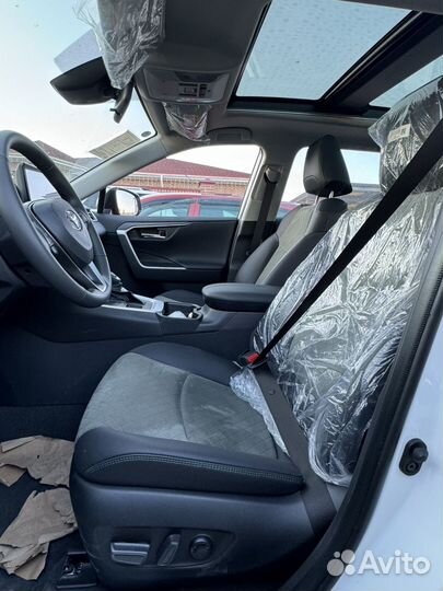 Toyota RAV4 2.0 CVT, 2024, 5 км