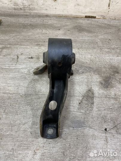 Опора кпп Mitsubishi Lancer