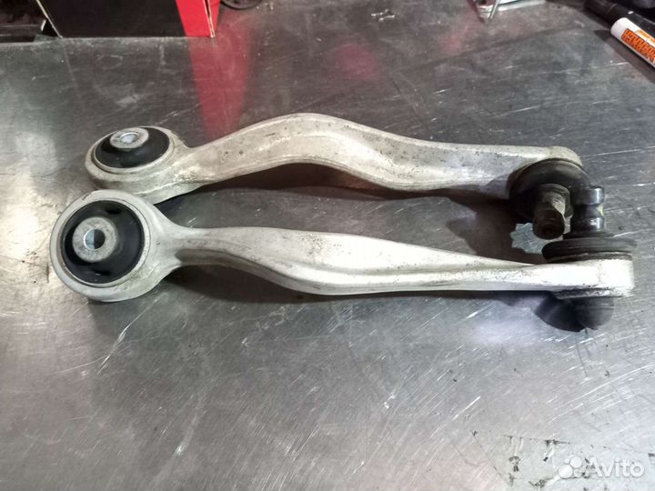 Верхние рычаги передней подвески Audi A4 B6
