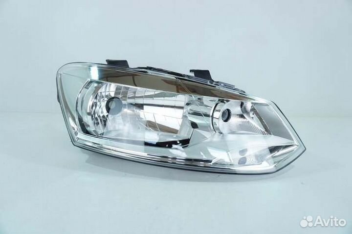 Фара правая Volkswagen Polo 5 2009-2020
