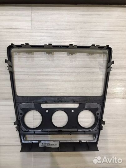 Рамка для магнитолы на Шкода Октавия А5