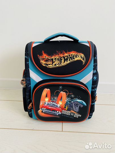 Рюкзак школьный хот вилс