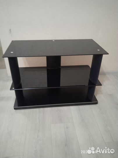 Стеклянная тумба