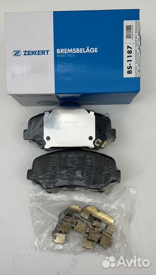 Комплект тормозных колодок Zekkert