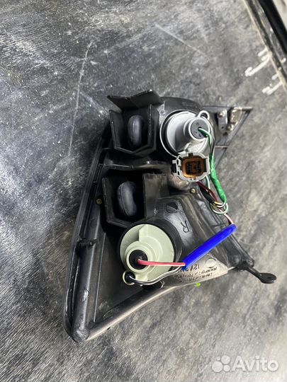 Поворотник Nissan Patrol Y61