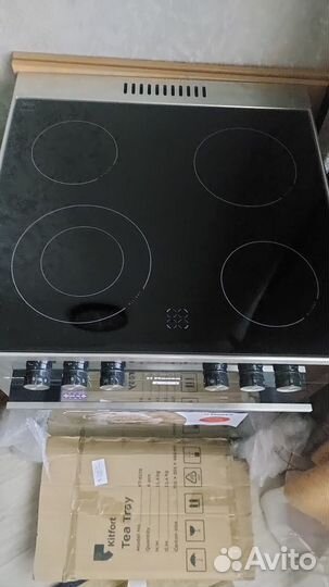 Электрическая плита новая Hansa fccl69225