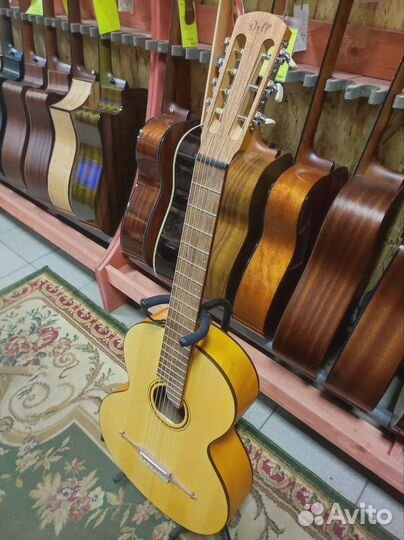 Классическая гитара Doff RGC Natural