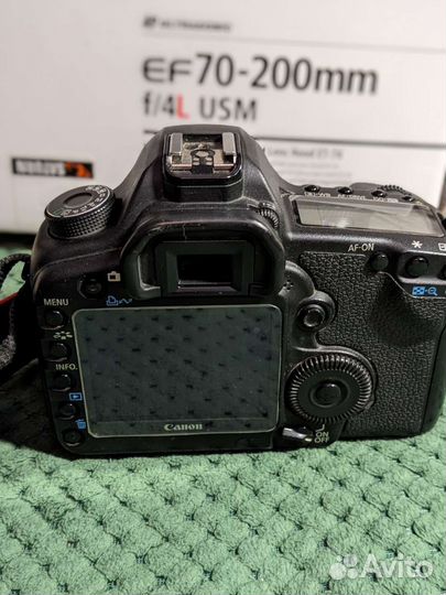 Зеркальный фотоаппарат Canon 5D Mark ii