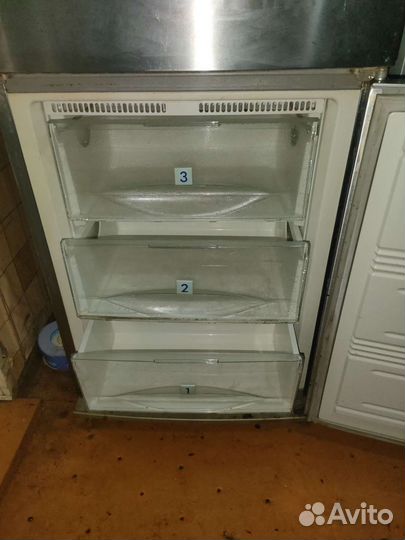 Холодильник на запчасти