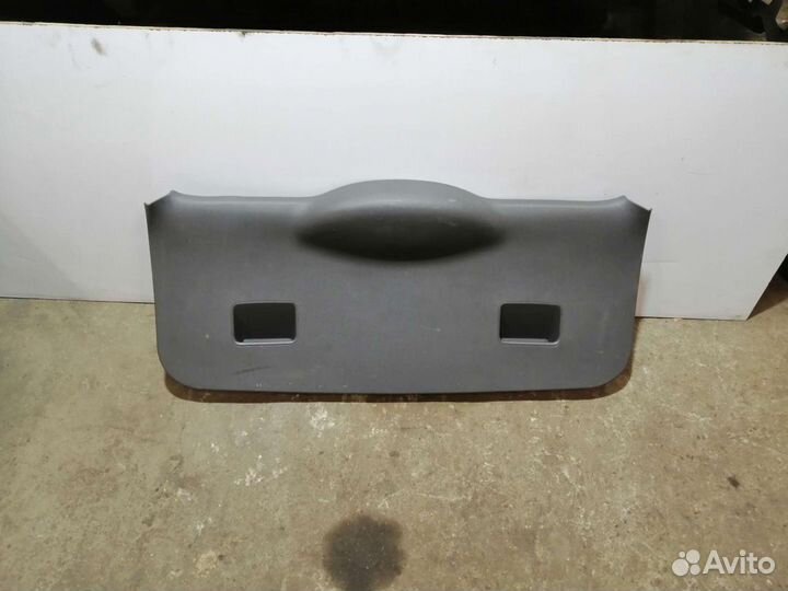 Обшивка крышки багажника Форд Фокус 2 универсал