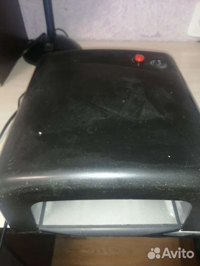 Лампа для ногтей