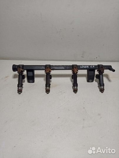 Топливная рейка (рампа) Renault Logan 1.4