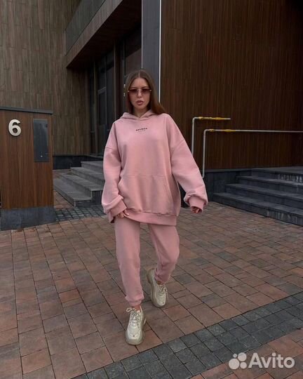 Спортивный костюм