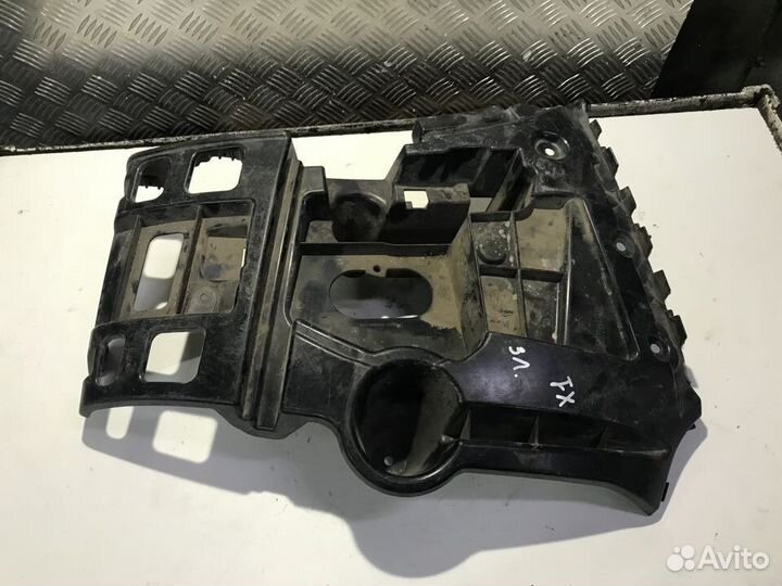 Направляющая заднего бампера левая BMW X1