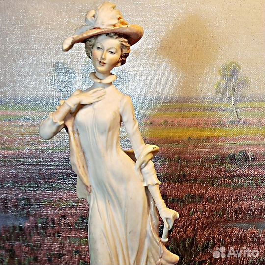 Capodimonte.Италия.Giuseppe Armani.Девушка.Собака