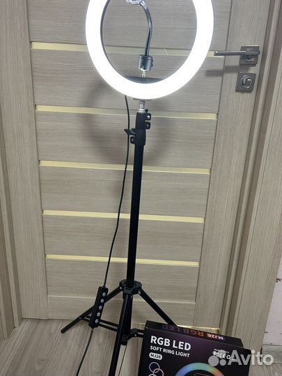 Кольцевая лампа со штативом 26 см
