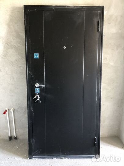 Дверь входная