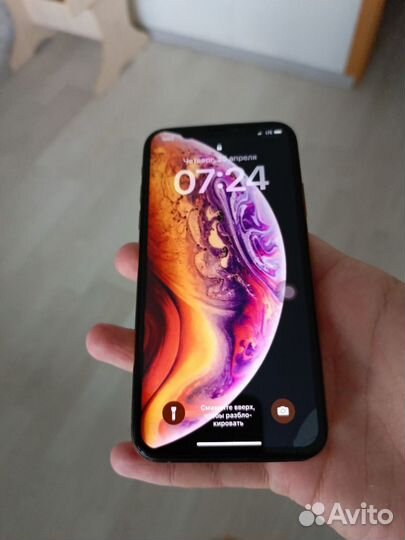 iPhone Xs, 64 ГБ