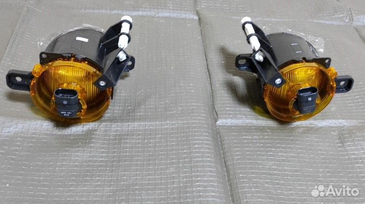 Фары противотуманные 94708773 Cadillac SRX 2010-16