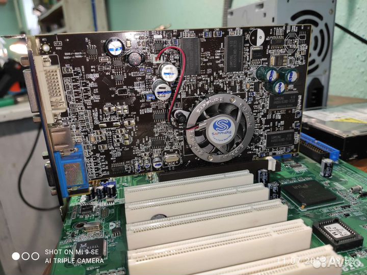 Celeron 2.4, 1Gb DDR, ATi9600 256mb, 15Gb HDD. XP