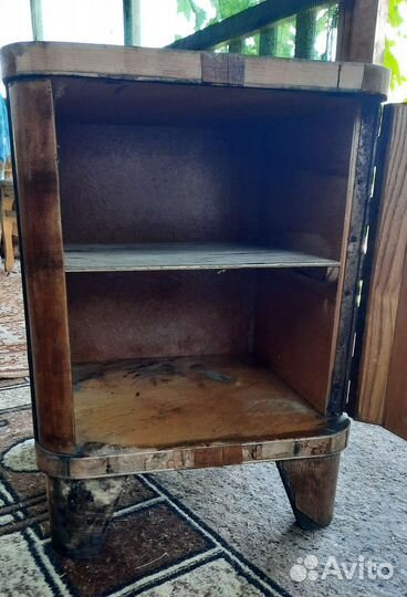 Тумбочка ретро