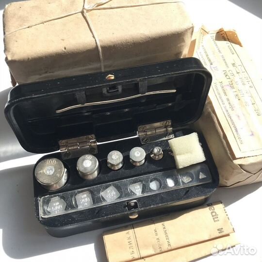 Набор калибровочных гирь для весов