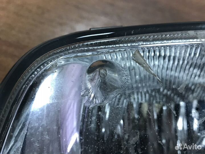 Фары противотуманные Mitsubishi pajero 2000-2006г