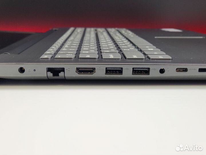 Lenovo IdeaPad 330 i3-7100U 940MX 8GB/1TB HDD