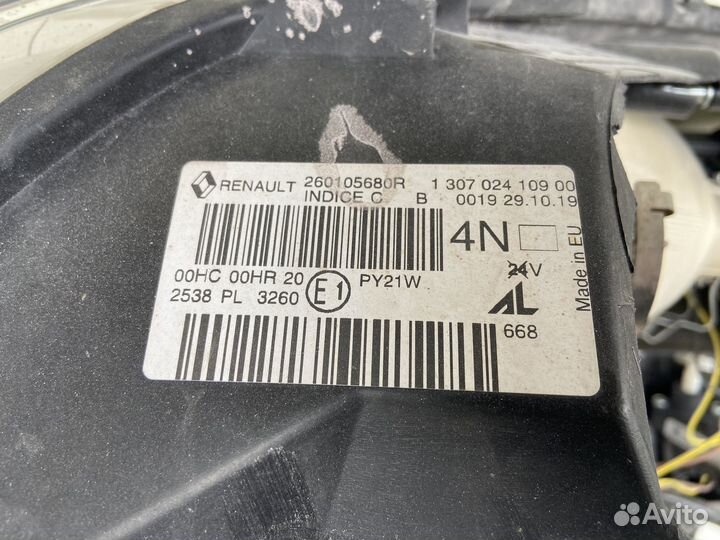 Фара правая renault megane 3 черная на запчасти