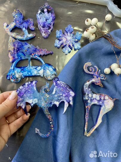 Новогодние игрушки из эпоксидной смолы