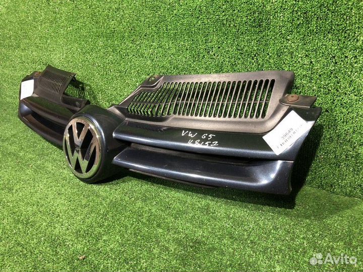 Решетка радиатора Volkswagen Golf 5 2003-2009