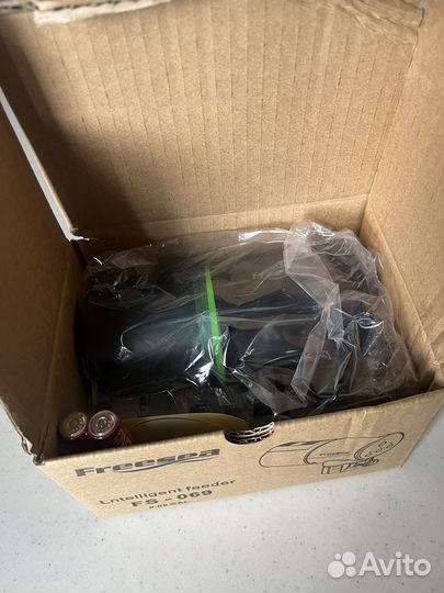 Кормушка для рыб автоматическая