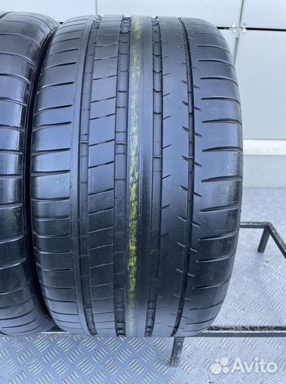 Michelin Pilot Super Sport 285/40 R19