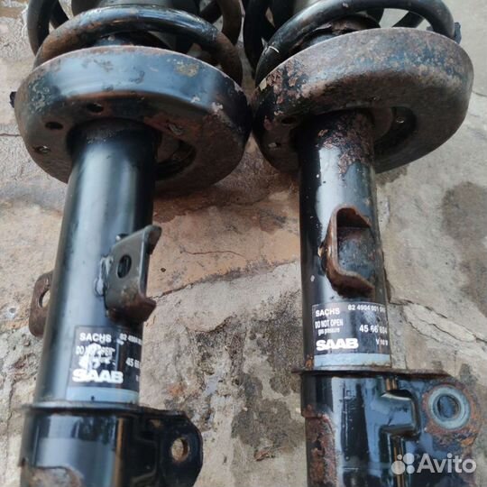 Стойка Сааб 9-5