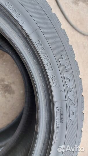 Toyo Observe Garit GIZ 225/50 R17 94Q