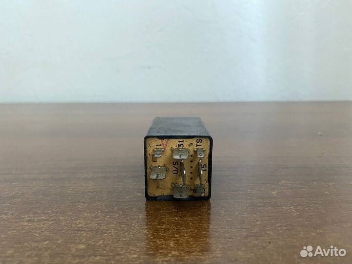 Реле Ауди 100С3