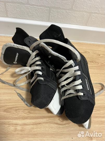 Коньки хоккейные 34 размер