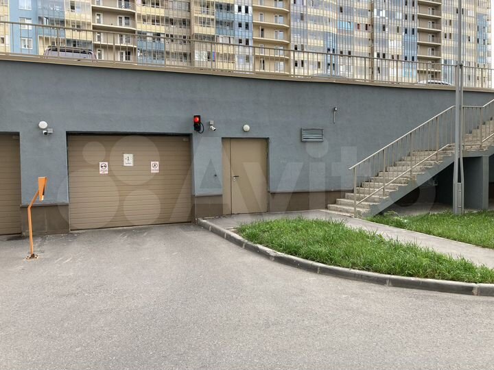 Машиноместо, 13 м²