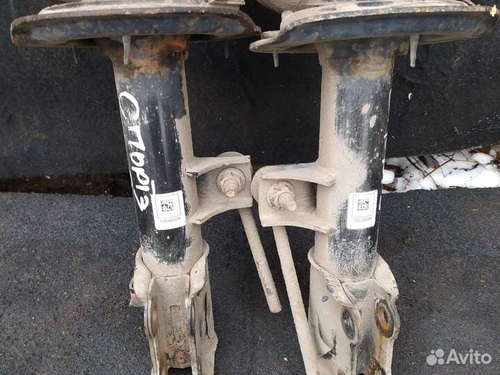 Передние стойки kia sportage 3