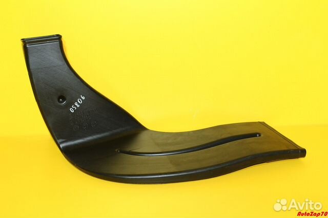 S500 W222 Воздуховод передний левый